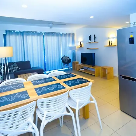 Azuri Resort -Sea View & Golf Luxury Apartment Roches Noires Exterior photo